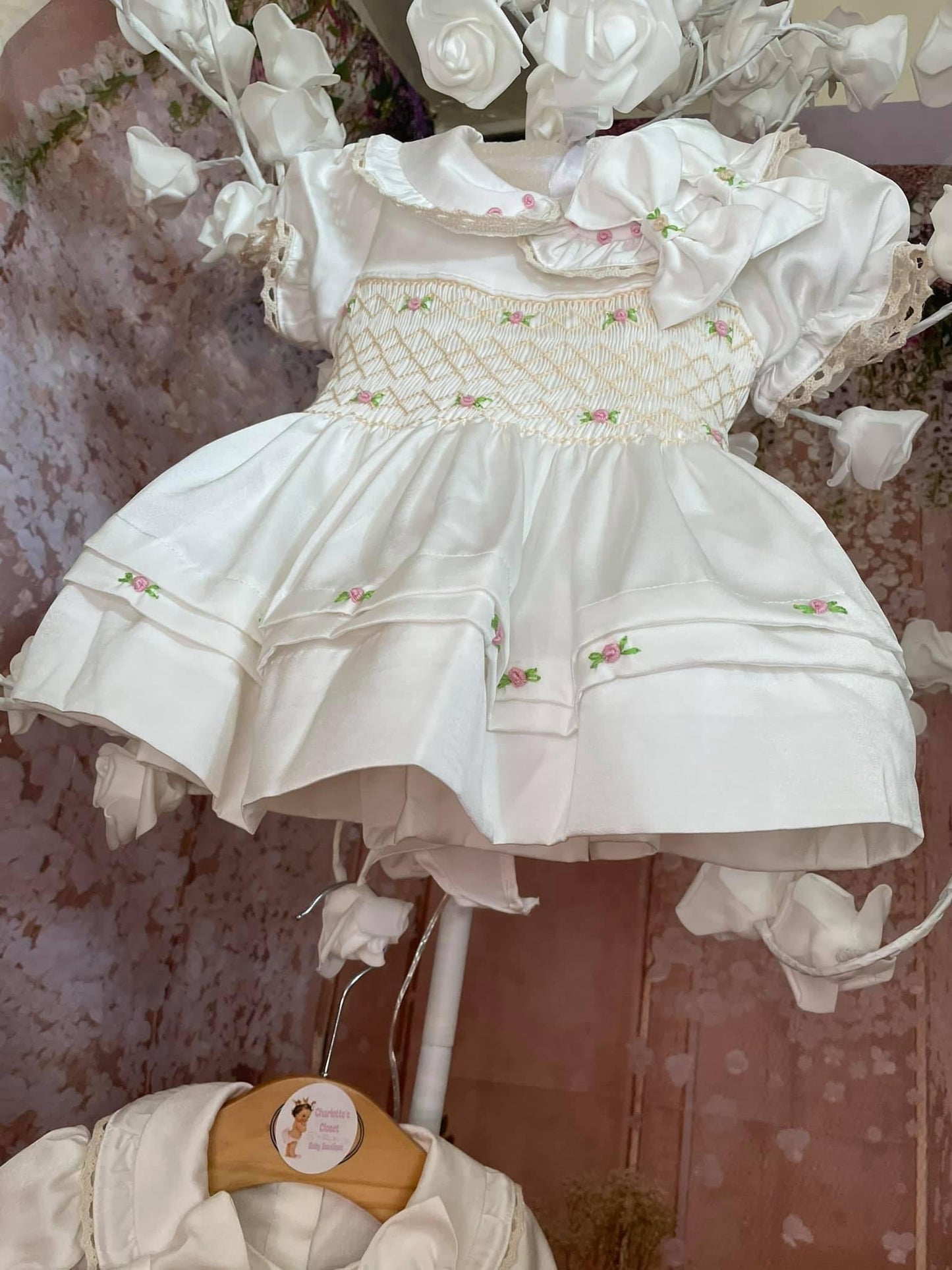 Ivory & pink smock 💕