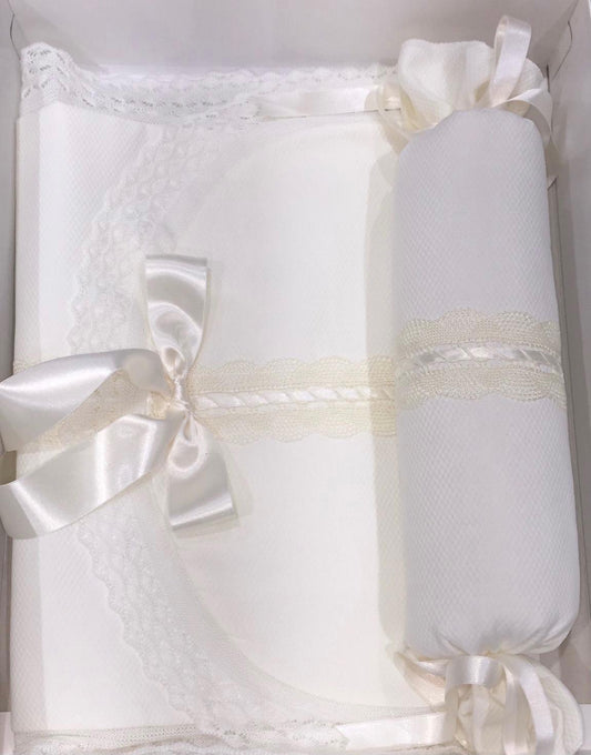 Baby cot set pillow and blanket