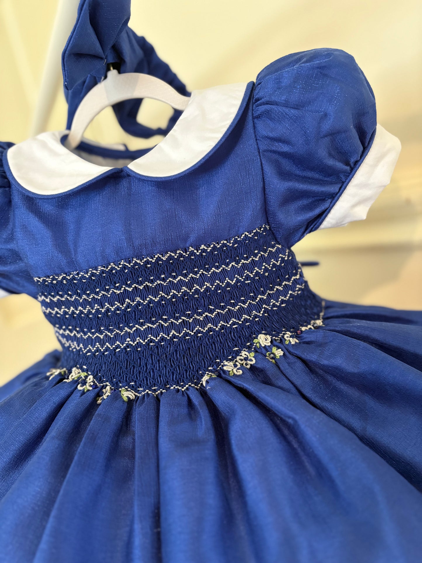 ‘Royal Lady’ Shimmer blue 💙Smock instock 💙👑