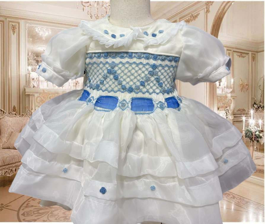 Cream organza & baby blue smock 🩵🪡