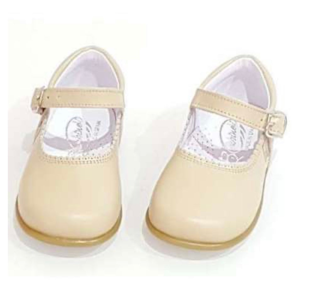 Girls Beige Maryjanes Rubbersole shoes Preorder
